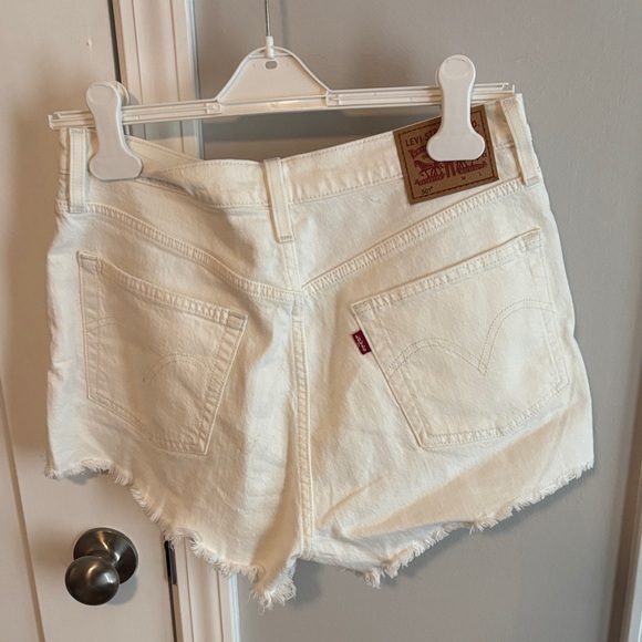 Levi's Off-White Frayed Jean Shorts - Picture 2 of 3